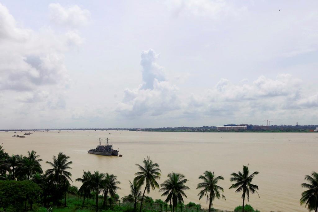 Hotel Novel Yangon Exterior photo